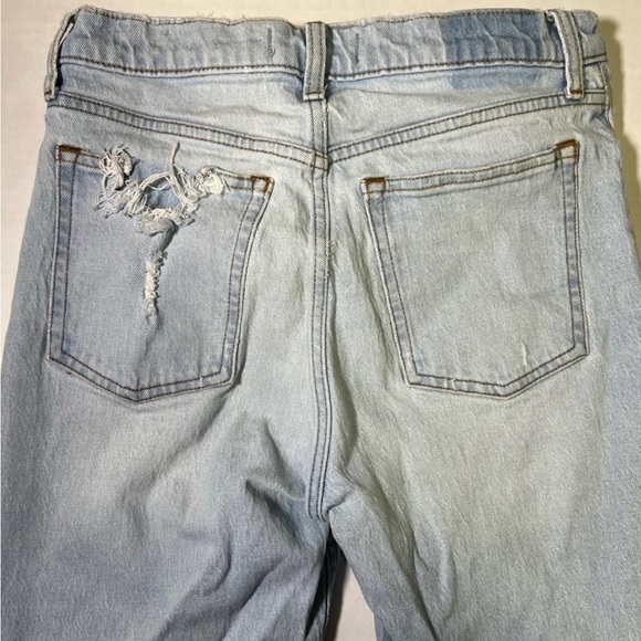 Abercrombie & Fitch The Skinny High Rise light wash distressed size 28 - Picture 6 of 13